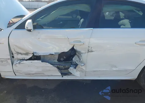 2014 Audi A4 2.0T Premium z USA, uszkodzony, nr VIN WAUAFAFL8EA046832